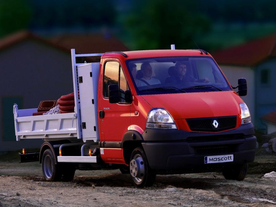  Renault Mascott 2004 года  (фото 3 из 5)